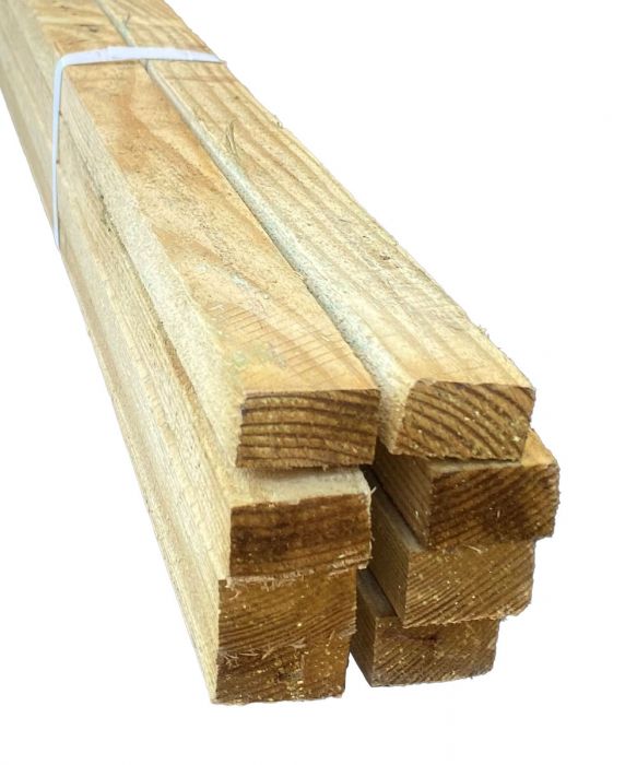 Sarrafos de madeira para estruturas.